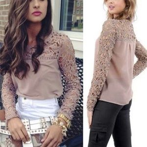Mauve lace sleeve top brand new